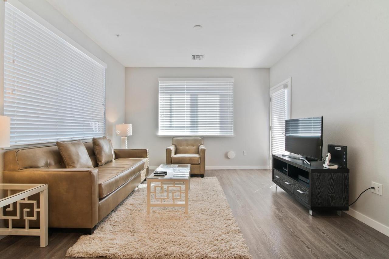Bluebird Suites In مينلو بارك المظهر الخارجي الصورة